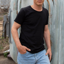 Load image into Gallery viewer, Men's Organic Crew Neck T-shirt Black