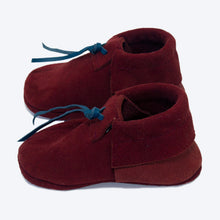 Load image into Gallery viewer, Maroon Suede Booties