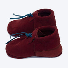 Load image into Gallery viewer, Maroon Suede Booties
